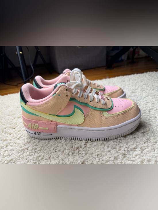 Nike Shoes - Women’s 8 Nike Air Force 1 Tennis Shoes